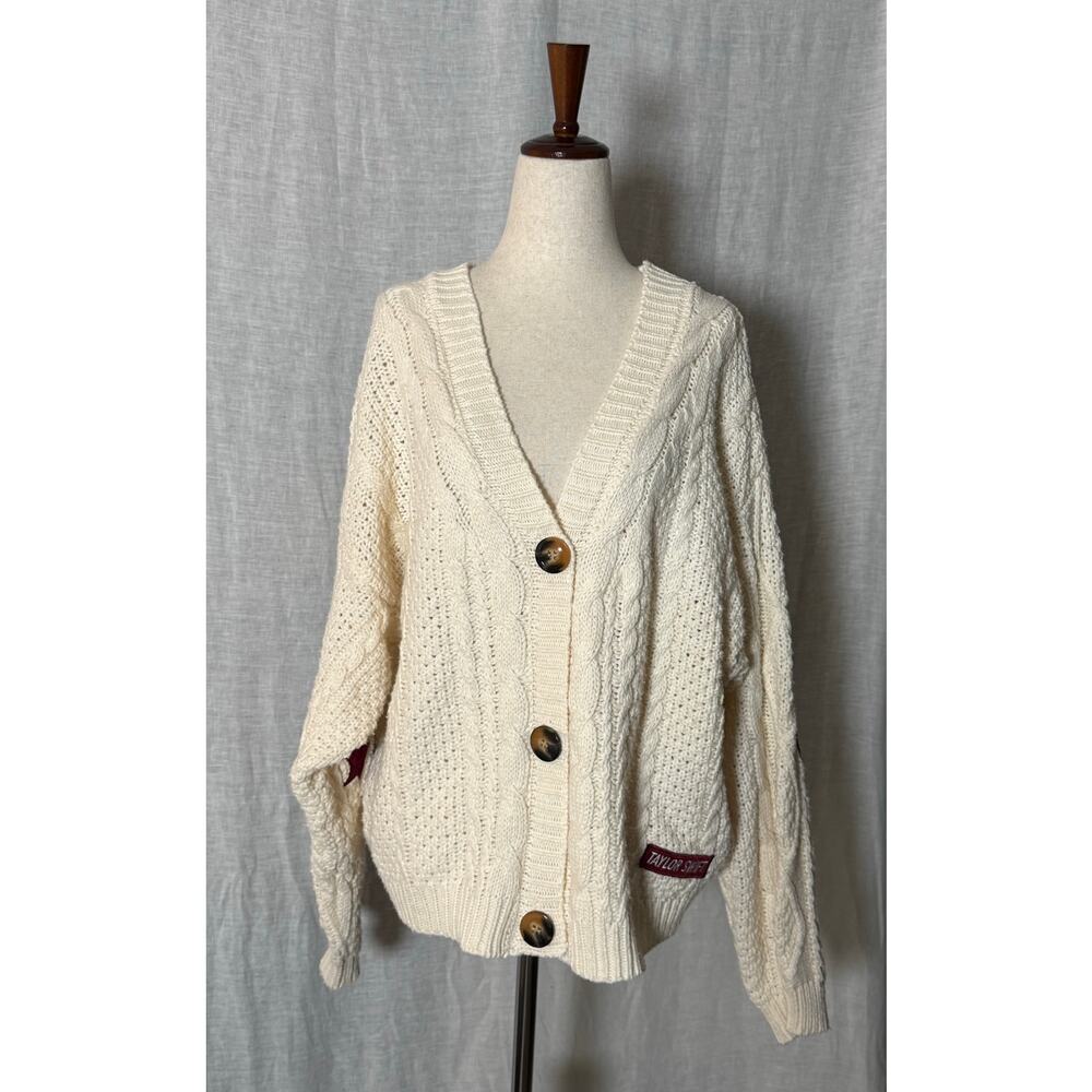 Taylor Swift The Cardigan Red Edition
Size XS/SM